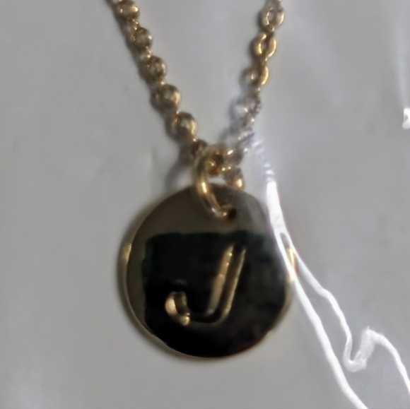 NIP-Seed Heritage Australia "J" Initial Gold Tone Necklace - Picture 2 of 3